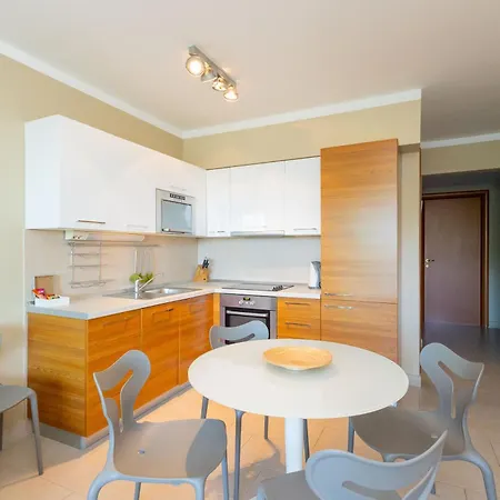 The 3-15 Appartement Podstrana