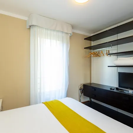 The 3-15 Apartament